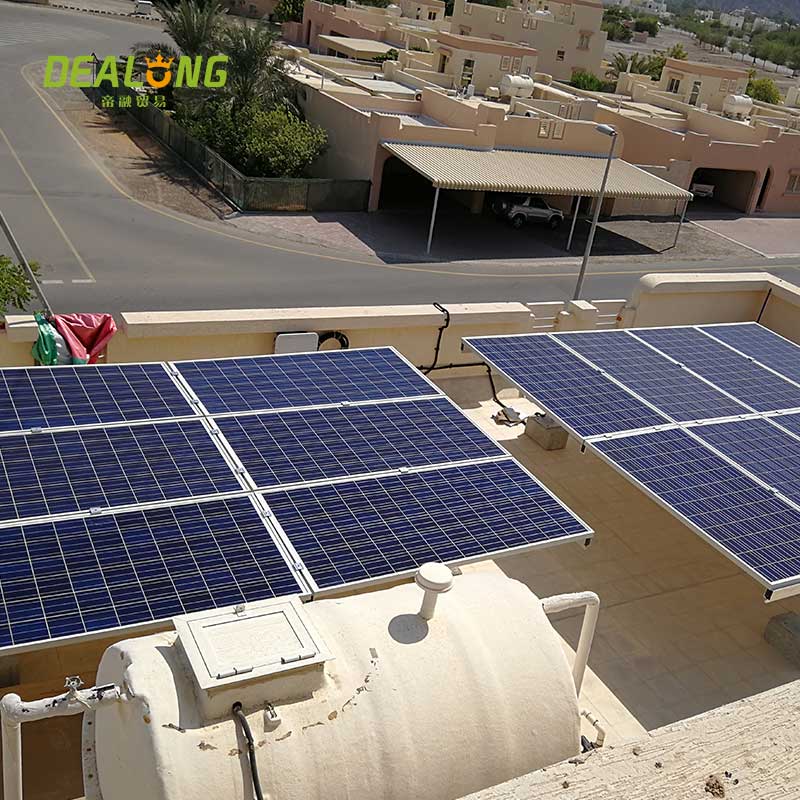 Supporti per pannelli solari per soluzioni per tetti piani