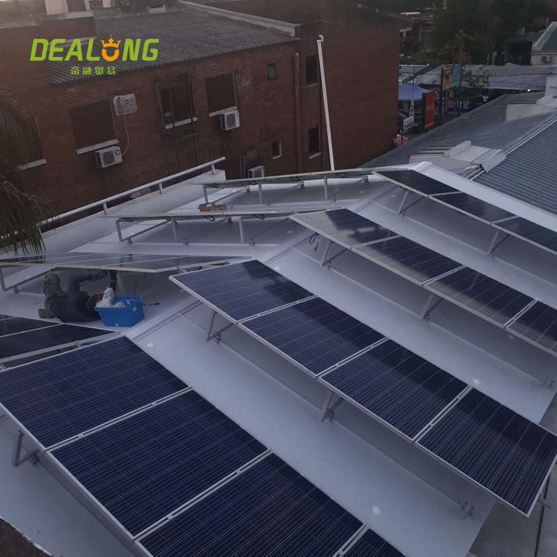 Supporti da tetto per pannelli solari ad inclinazione regolabile