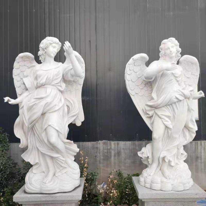 Statua in marmo di Angelo femmina
