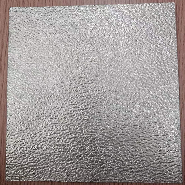 Bobina/foglio di alluminio goffrato utilizzato per coperture metalliche