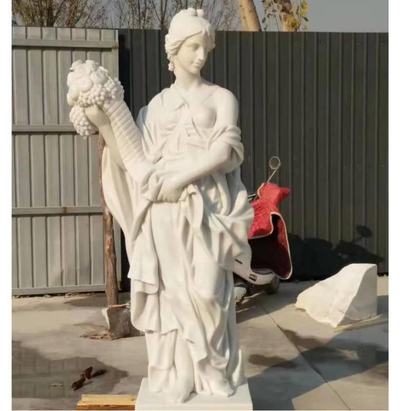 Statua in marmo di Pomona
