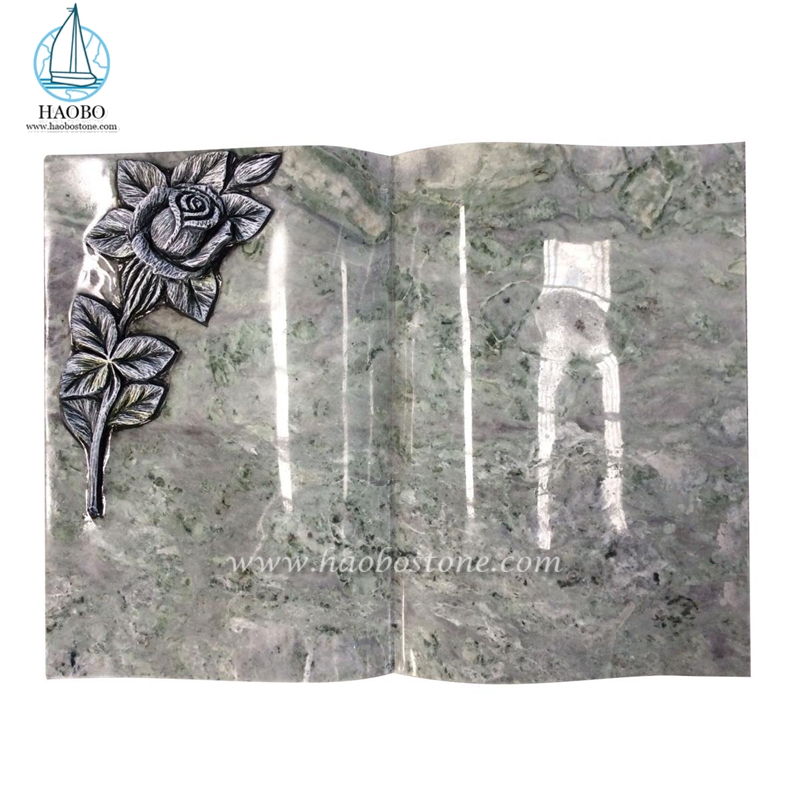 Pietra tombale a forma di libro intagliata a fiore di granito bianco del Kashmir
