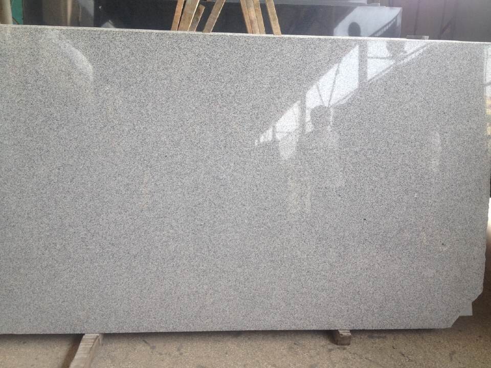 Piastrella lucidata in granito grigio G603

