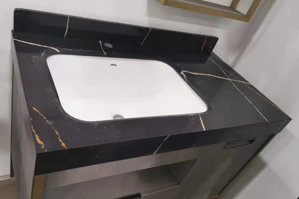 piano lavabo in marmo nero