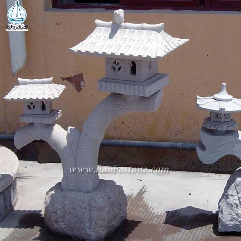 Lanterna in pietra di granito da giardino orientale in stile giapponese
