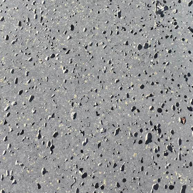 Piastrelle levigate con roccia vulcanica in pietra lavica nera
